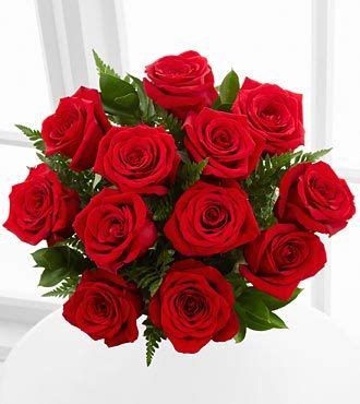 Cod.1000  12 Rosas rojas en bouquet | Ramo de rosas rojas, Rosa roja ...