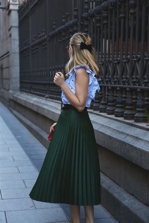 Combinar una falda plisada verde | My Showroom blog de moda