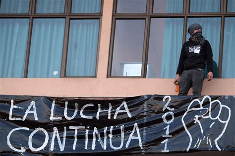 Comienza con disturbios en Santiago jornada de protestas estudiantiles ...
