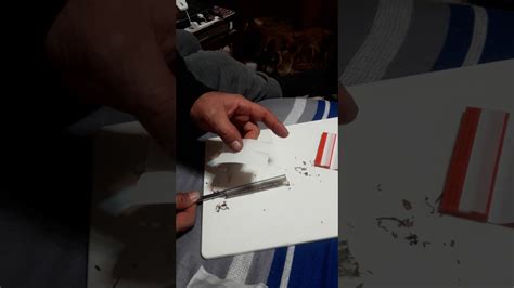 Como armar cigarros con banderita caseros   YouTube
