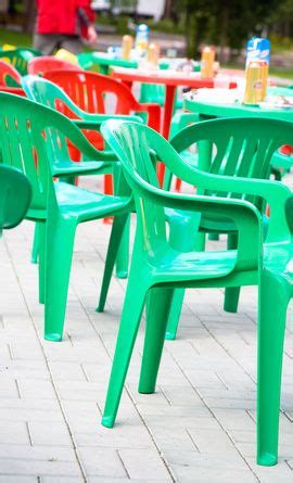 ¿Cómo decorar sillas plásticas? | Sillas de plástico ...