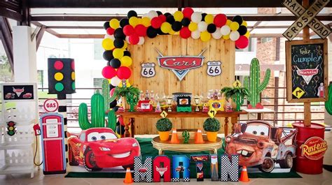 Como decorar una Fiesta de Cars   Rayo Mcqueen
