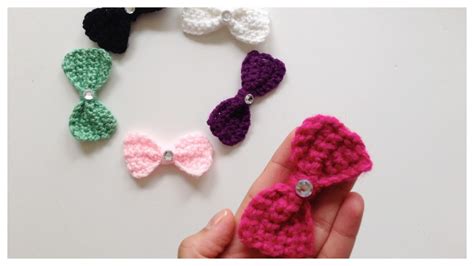 Como hacer fáciles moños a gancho\crochet bows   YouTube