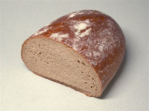 Cómo hacer pan de centeno: receta fácil, rápida y deliciosa   Innatia.com