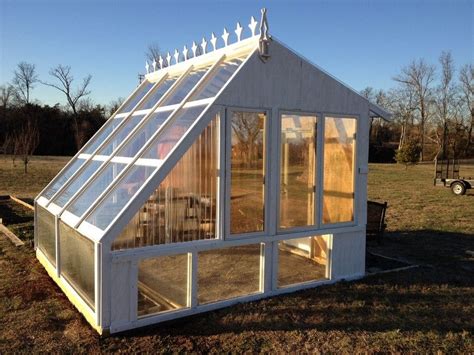 Cómo hacer un invernadero con ventanas viejas | Invernadero de ventana ...