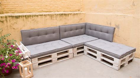 como_hacer_un_sofa_de_palets| Handfie DIY