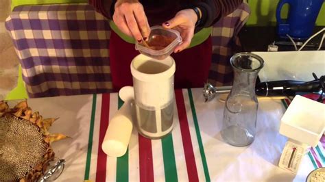 Como preparar leche de avena   YouTube