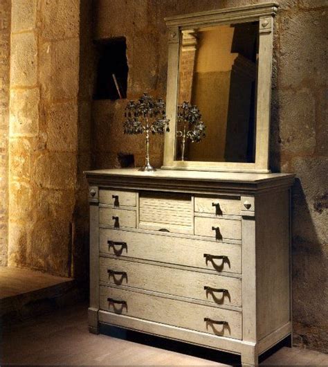 Cómoda rústica | Antique dresser, Dresser, Furniture