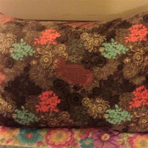Complimentary fabric that s in a jelly roll quilt in the ...