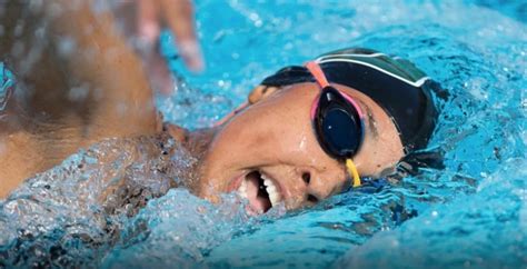 Con 13 años, Erika Peláez es la nadadora más joven ...