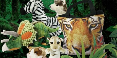 Con peluches, juguetes y ropa salvaje: Buin Zoo abrió su ...