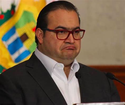 Condenan a ex gobernador de Veracruz a 9 años