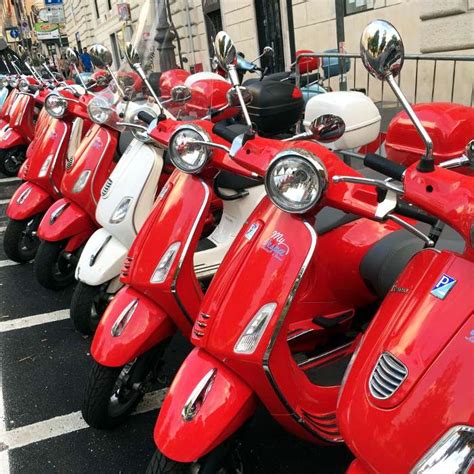 Conducir una Vespa en Roma: ¡Inolvidable!  Alquiler moto ...