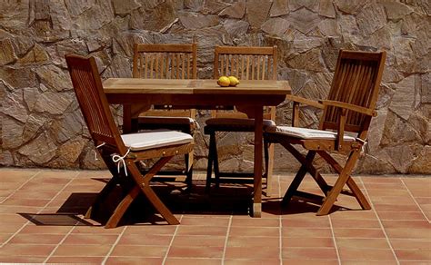 Conjunto mesa y sillas de teca para exterior, terrazas, jardines y ...