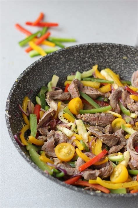 Consejos para cocinar un wok de vegetales y carne con soja ...