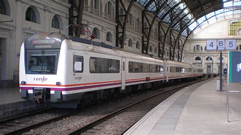 Consejos útiles para moverse en tren por Barcelona