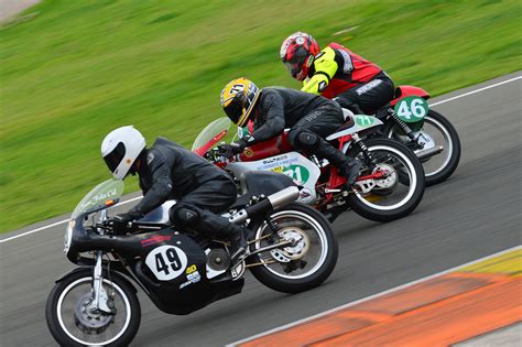 CONTINENTAL apoya las competiciones de motos clásicas ...