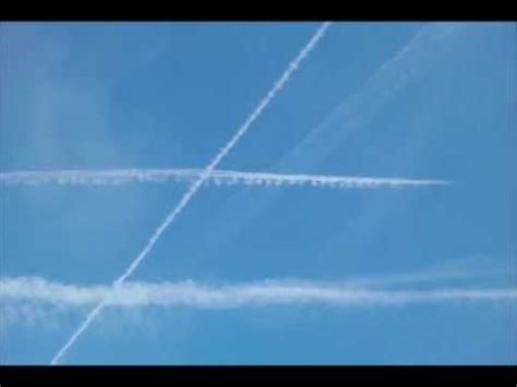 Contrails Vs. Chemtrails   YouTube