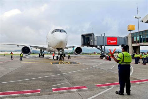 Costa Rica da la bienvenida a nuevo vuelo sin escalas ...