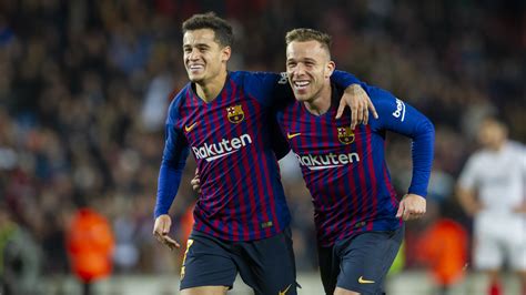 Coutinho and Arthur in Brazil squad for Copa América