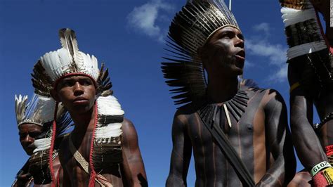 Covid 19 ataca a los pueblos indígenas Xavante de Brasil, con 13 ...