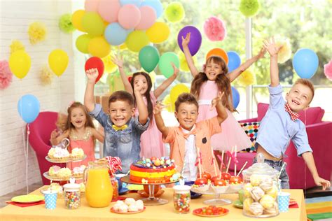 Creative Candy Buffet Ideas For a Kids Birthday Party ...