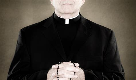 Cristianos Digitales: sacerdote perfecto