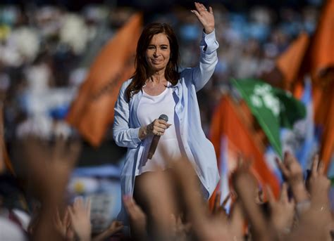 Cristina Kirchner, vencida por el candidato ignoto de ...
