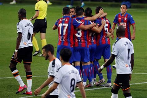 Crónica |  Eibar 1 0 Valencia CF  Partido infumable para ...