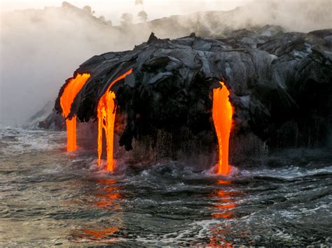 Cruise Hawaii Volcanoes: awesome natural wonder!