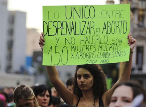 ¿Cuál fue el primer país del mundo en legalizar el aborto y por qué lo ...
