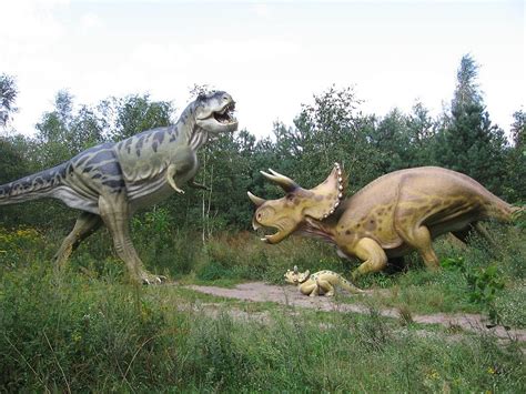¿Cuáles son los dinosaurios más aterradores de la prehistoria