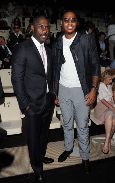 ¿Cuánto mide Idris Elba?   Real height