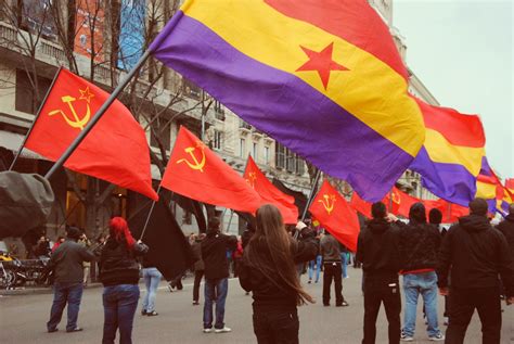 Cuba y España. Lo que nos depara el comunismo y la renta mínima vital.