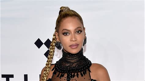 Cute American Singer Beyonce HD Wallpaper, Photos And ...