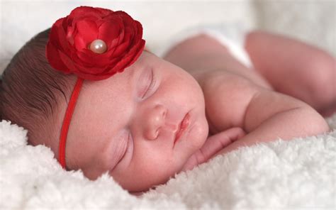 Cute Baby Sleep In White Towel HD Cute Wallpapers | HD ...