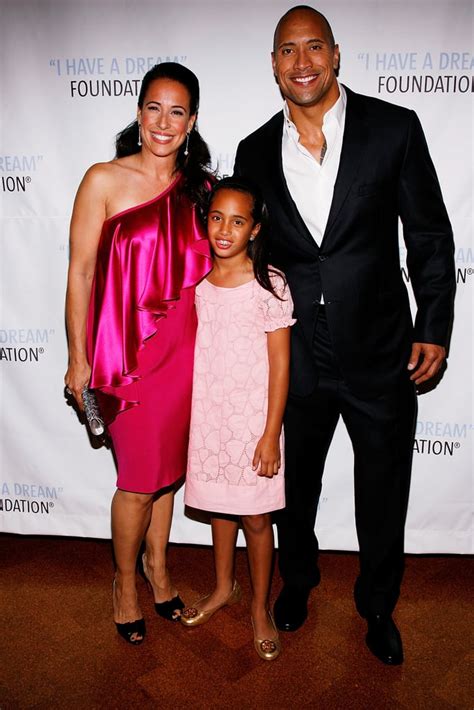 Cute Pictures of Dwayne Johnson and His Blended Family ...