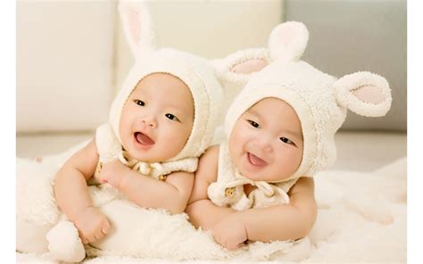 Cute Twin Babies Wallpapers | HD Wallpapers | ID #15806