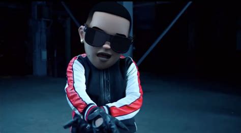 Daddy Yankee nos hace bailar Con Calma | Videoclip ...