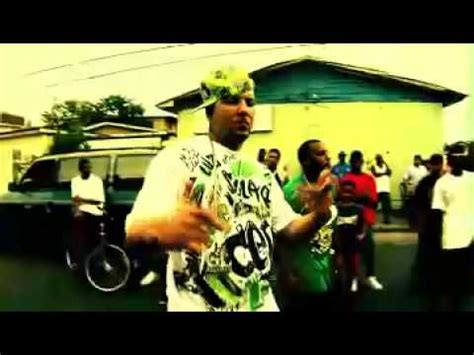 Daddy Yankee   Somos De Calle Official Music Video   YouTube
