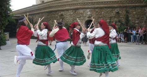 Dando la nota: Música tradicional española: clasificación de danzas y ...