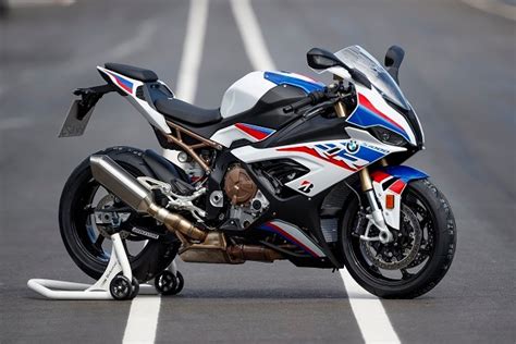 De competición. Así es la BMW S1000RR M Performance