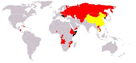 Dê dois exemplos de países comunistas que não se alinharam à União ...