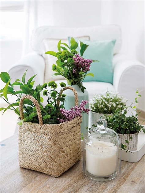 Decora tu casa con motivos naturales y plantas | Floreros ...