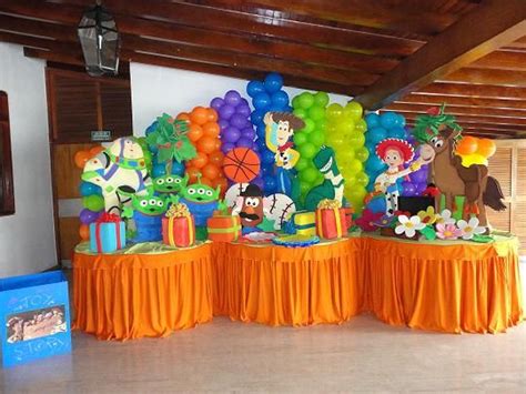 Decoraciones de Fiestas Infantiles, Piñatas y Centros de ...