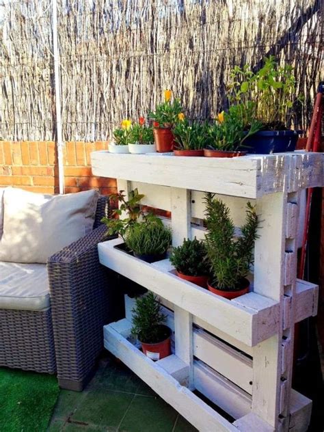 Decorar la terraza con palets: ideas low cost para este verano