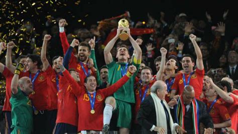 Del Bosque:  La selección de España de 2010 fue un equipo ...