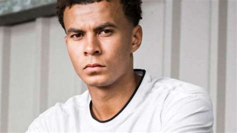 Dele Alli handed one match ban by FIFA for  middle finger ...