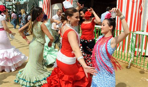Der Políngano.com: Bailando por sevillanas