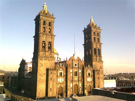Descubre Todo Sobre la Majestuosa Catedral de Puebla